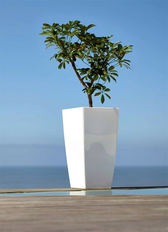 Umelý plastový kvetináč s vysokým leskom - biely 61x33 cm